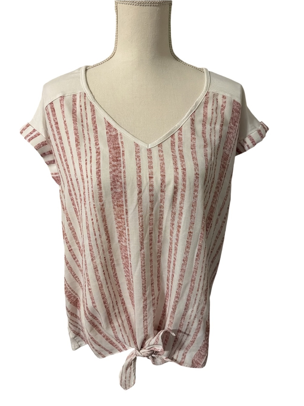 Striped V-Neck Tie-Hem Tee in Cream and Dusty Rose